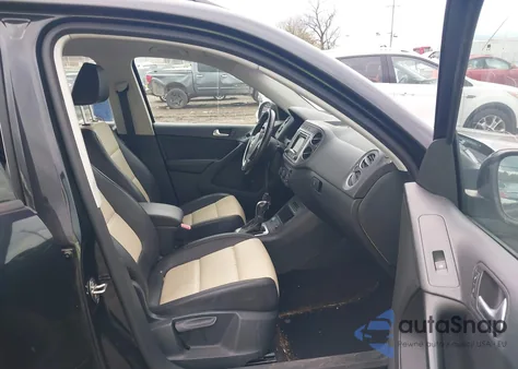 2016 Volkswagen Tiguan S из США, поврежденный, VIN WVGAV7AXXGW600795